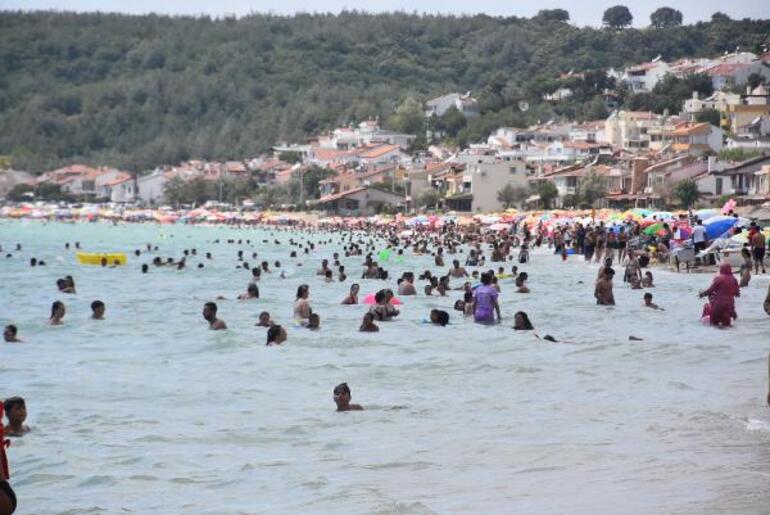 Saros Körfezine tatilci akını Nüfusu 500dü, şimdi 100 bini aştı